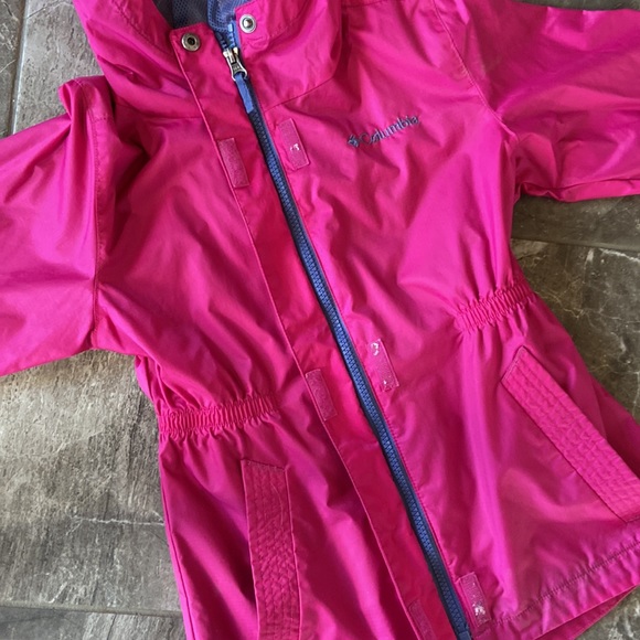 Columbia Hooded Lightweight Jacket Hot Pink Girls Small Size 7 / 8 Windbreaker - Picture 6 of 7